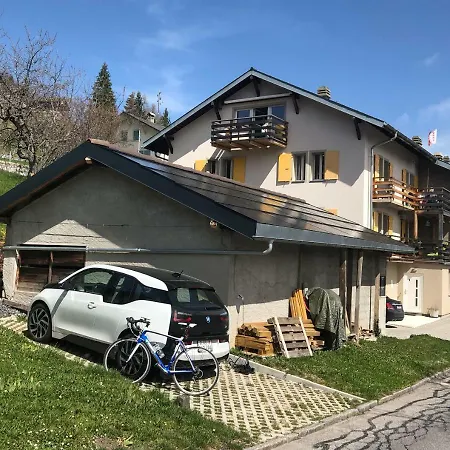 Le 8 Chalet דירה *